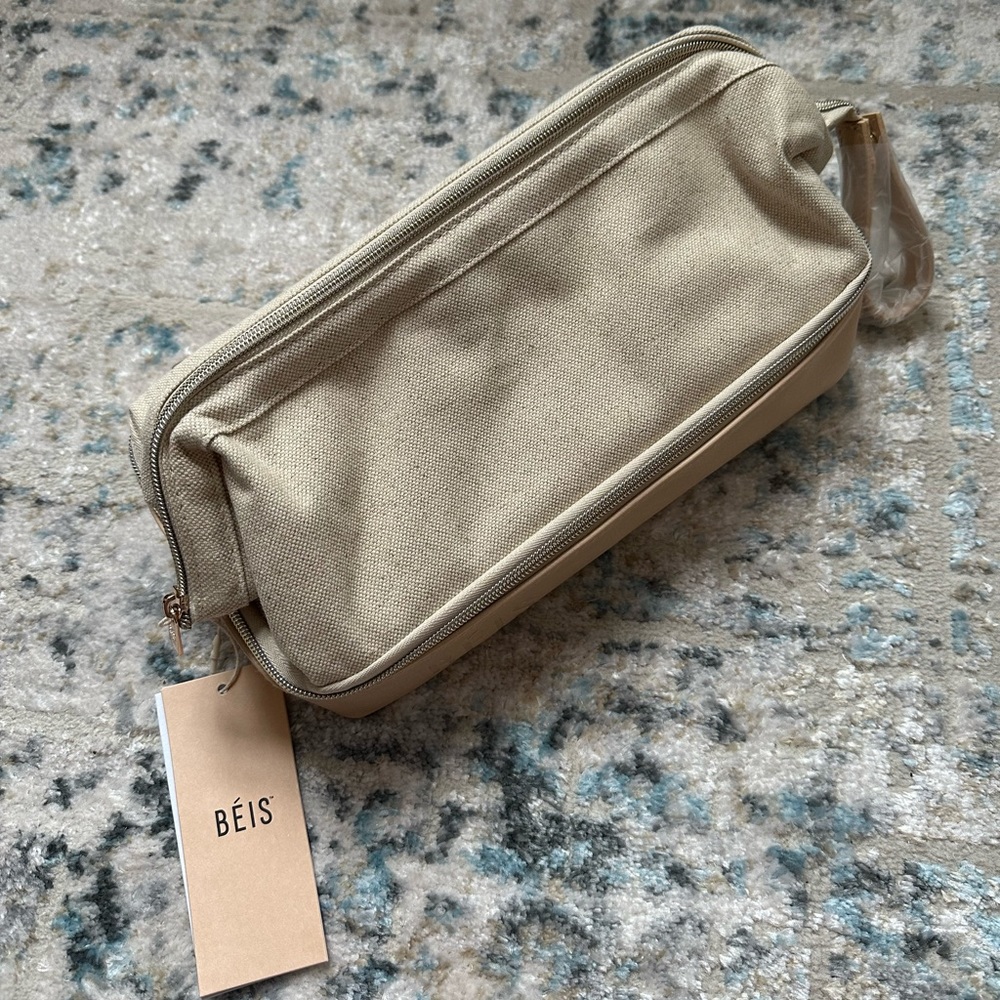 BEIS Dopp Kit
